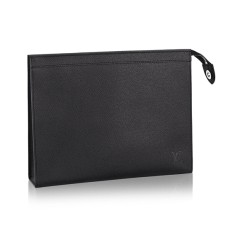 Louis Vuitton M30675 Pochette Voyage MM Taiga Leder